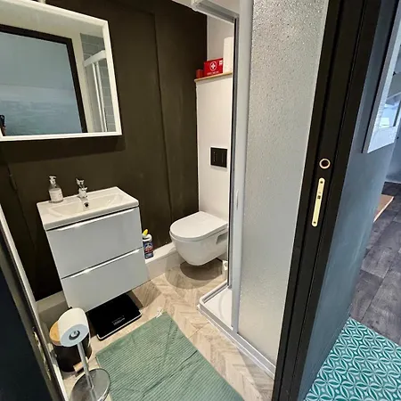 A La Mansarde Du Parc * فيشي